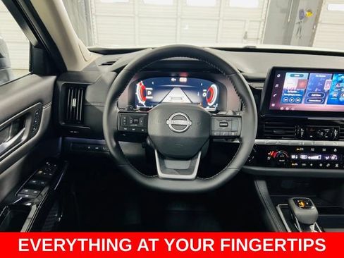 New 2026 Nissan Pathfinder Platinum FWD image 5