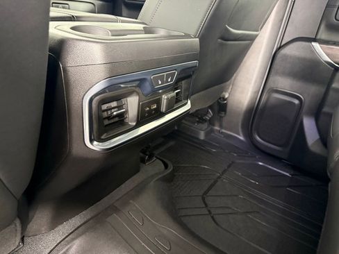 Used 2021 Chevrolet Silverado 1500 LTZ AWD/4WD image 35