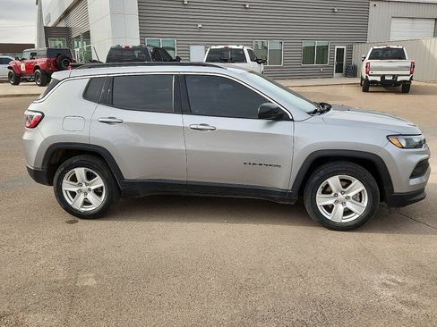 Used 2022 Jeep Compass Latitude w/ Convenience Group image 5