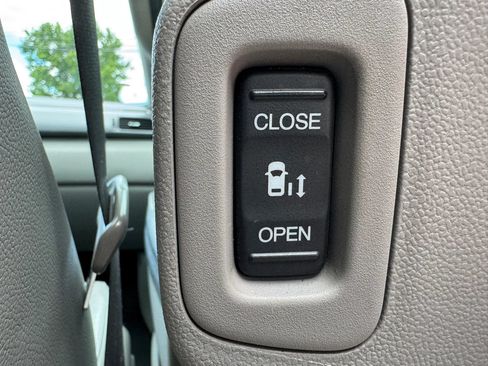 Used 2012 Honda Odyssey EX-L image 34