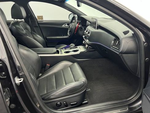 Used 2020 Kia Stinger GT2 AWD/4WD image 26