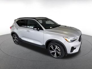 Used 2024 Volvo XC40 B5 Core video 2