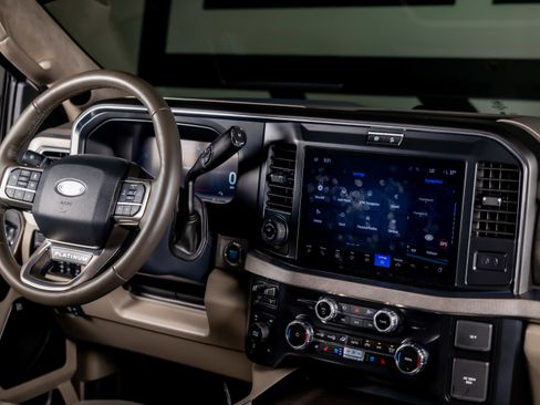 Used 2026 Ford F350 Platinum w/ Platinum Plus Package image 22