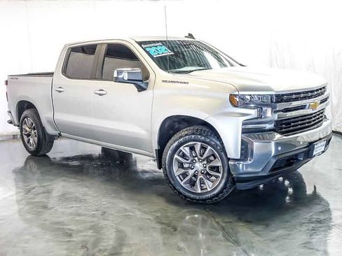 Used 2021 Chevrolet Silverado 1500 LT w/ All Star Edition Plus AWD/4WD image 2