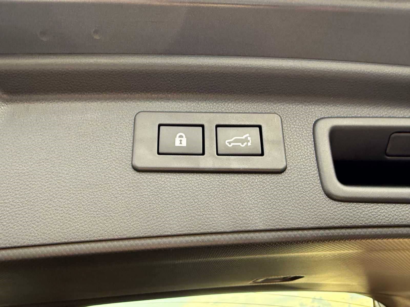 Certified 2023 Subaru Forester Limited w/ Popular Package #2 AWD/4WD image 34
