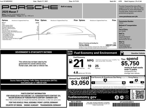 Certified 2025 Porsche Macan image 47