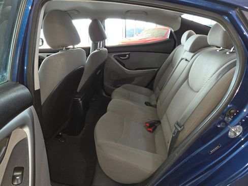 Used 2016 Hyundai Elantra SE w/ Option Group 02 FWD image 20