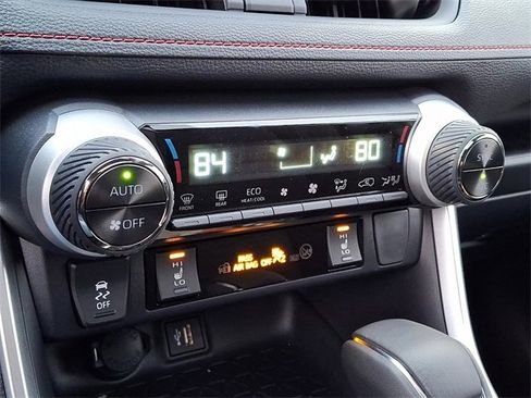 New 2025 Toyota RAV4 SE image 11