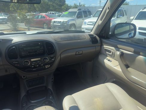 Used 2007 Toyota Sequoia SR5 image 14