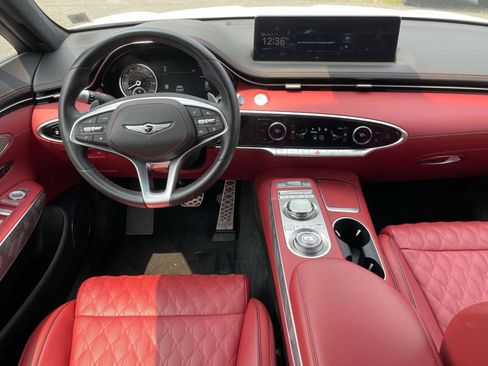 Used 2025 Genesis GV70 3.5T Sport w/ Sport Advanced Package image 13