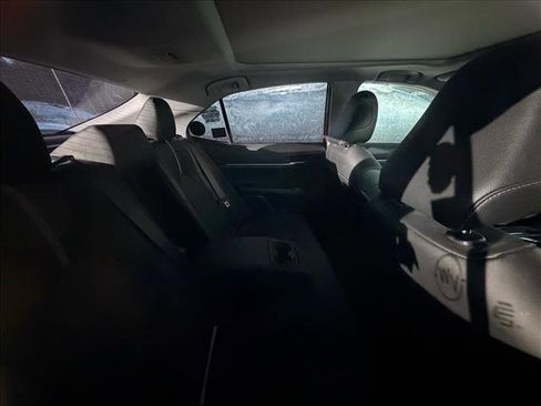 Used 2019 Toyota Camry XSE image 16