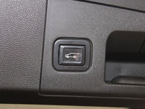 Used 2021 Cadillac XT4 Sport FWD image 14