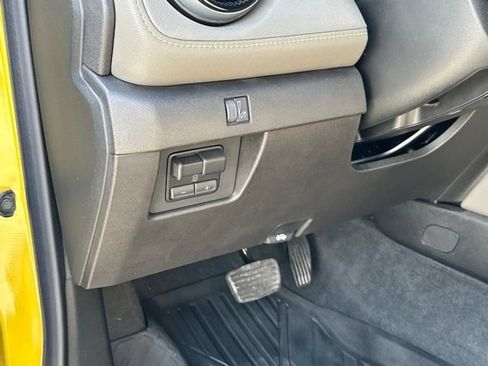 Used 2023 Chevrolet Colorado ZR2 w/ ZR2 Convenience Package III AWD/4WD image 26