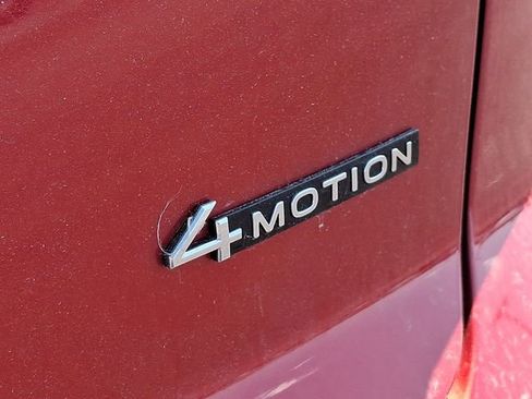 Used 2024 Volkswagen Atlas Cross Sport SE image 10