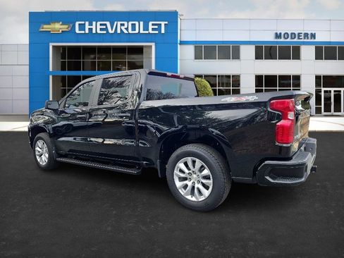 New 2025 Chevrolet Silverado 1500 Custom image 3