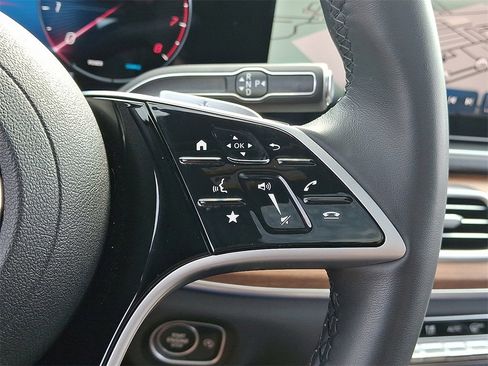 Certified 2025 Mercedes-Benz GLE 350 4MATIC image 23