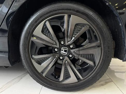 Used 2019 Honda Civic EX image 8