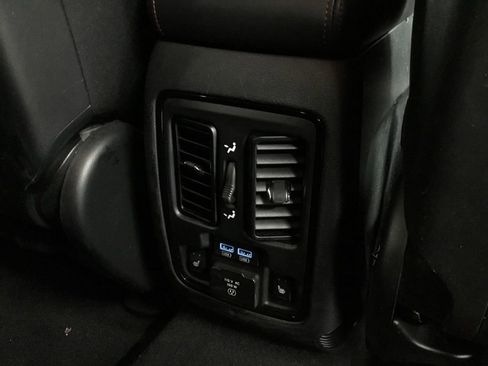 Used 2025 Dodge Durango R/T image 22