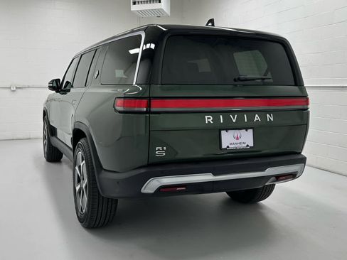 Used 2024 Rivian R1S Adventure image 8