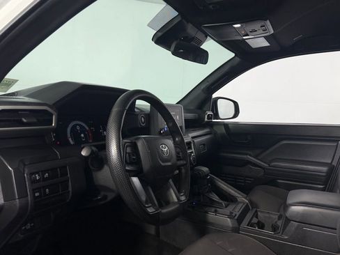 Used 2024 Toyota Tacoma SR image 19