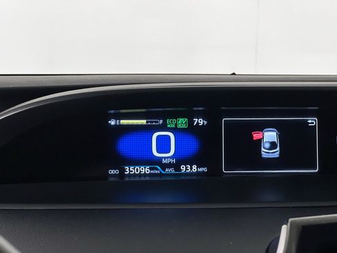 Used 2022 Toyota Prius Prime LE FWD image 23