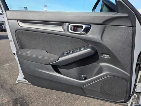 Used 2025 Honda Civic Sport image 12
