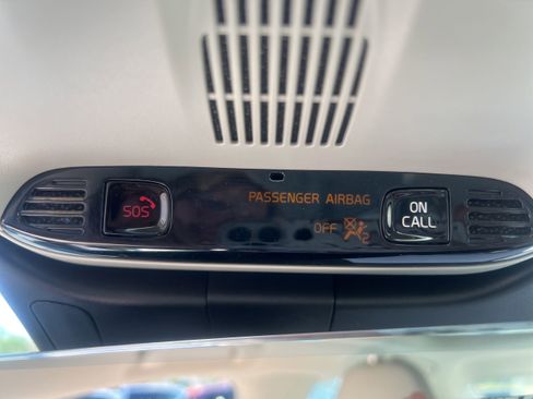 Used 2020 Volvo S60 T6 Momentum AWD/4WD image 18