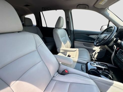 Used 2016 Honda Pilot Touring image 37