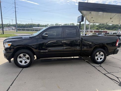 Used 2023 RAM 1500 Big Horn AWD/4WD image 3