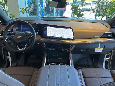 New 2026 Chevrolet Tahoe High Country AWD/4WD image 9