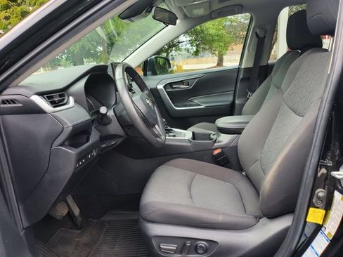 Used 2022 Toyota RAV4 XLE w/ Convenience Package AWD/4WD image 18