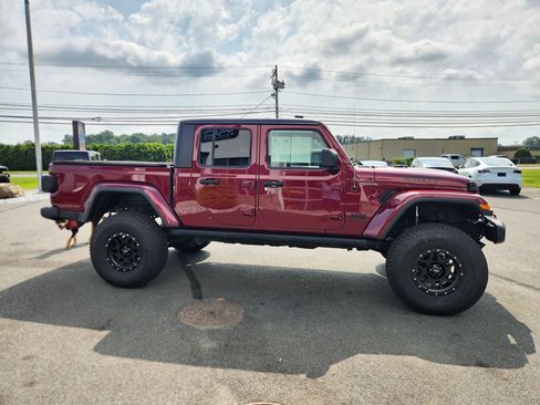 Used 2021 Jeep Gladiator Sport image 20