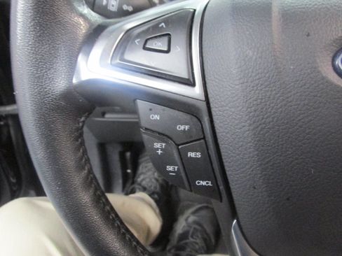 Used 2024 Ford Edge SEL AWD/4WD image 33