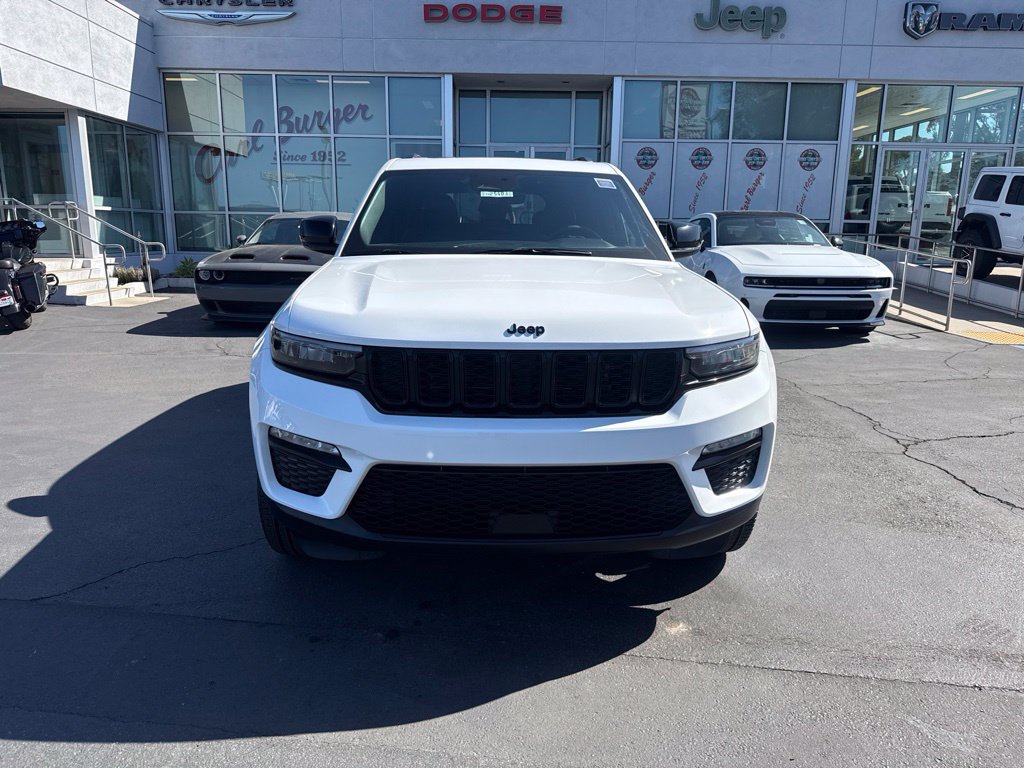 Used 2025 Jeep Grand Cherokee Limited w/ Black Appearance Package RWD image 2