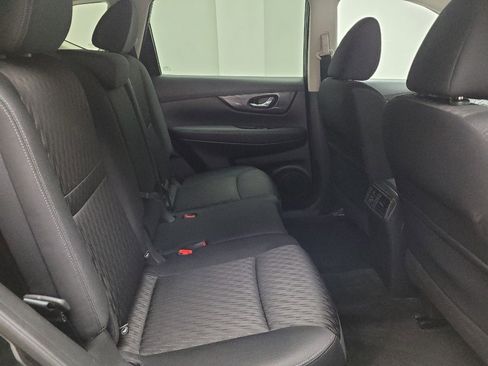 Used 2018 Nissan Rogue SV FWD image 19