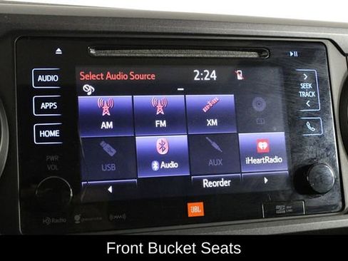 Used 2018 Toyota Tacoma TRD Off-Road image 31