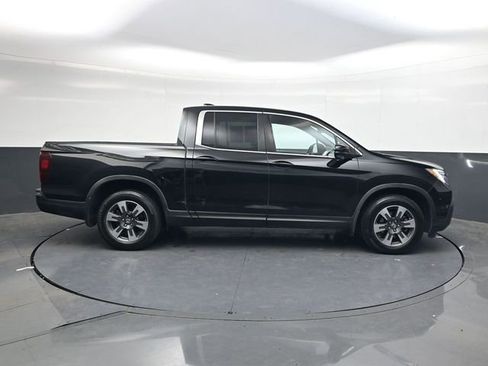 Used 2018 Honda Ridgeline RTL-T image 3