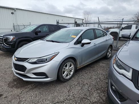 Used 2016 Chevrolet Cruze LT w/ Convenience Package image 1