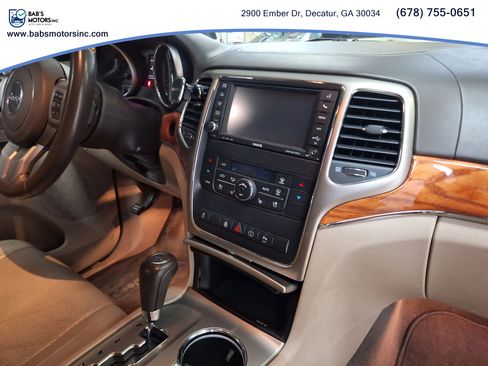 Used 2013 Jeep Grand Cherokee Overland w/ Advance Technology Group image 15