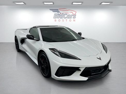 Used 2024 Chevrolet Corvette Stingray Coupe w/ 1LT RWD image 3