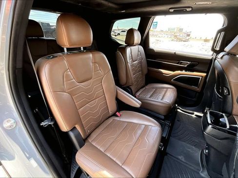 Used 2022 Kia Telluride SX w/ SX Prestige Package AWD/4WD image 24