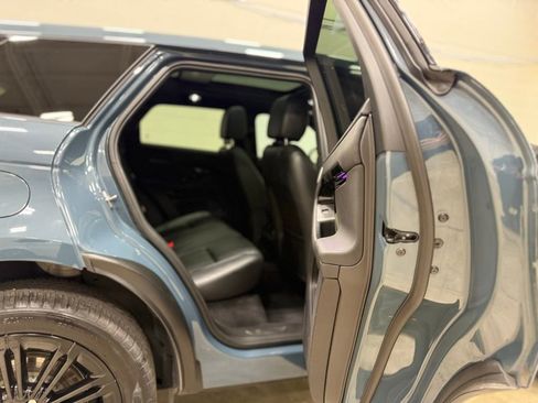 Used 2025 Land Rover Range Rover Evoque S image 35