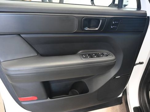 Used 2024 Hyundai Santa Fe Calligraphy AWD/4WD image 29