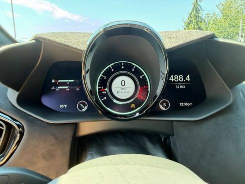 Used 2019 Aston Martin V8 Vantage Coupe RWD image 17