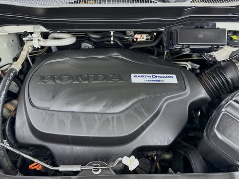 Used 2019 Honda Pilot LX image 37