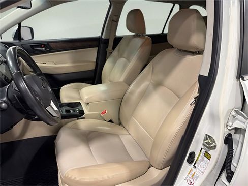 Used 2015 Subaru Outback 3.6R Limited image 12