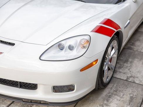 Used 2012 Chevrolet Corvette Grand Sport w/ 3LT Preferred Equipment Group image 19