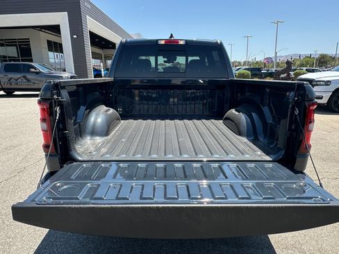 New 2026 RAM 1500 Express AWD/4WD image 19