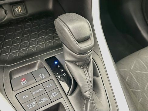Used 2023 Toyota RAV4 XLE AWD/4WD image 24