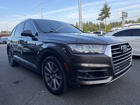 Used 2018 Audi Q7 3.0T Prestige w/ Prestige Package AWD/4WD image 2
